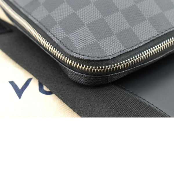 Louis Vuitton Avenue Sling Monogram Leather Crossbody Bag-Close Look Zip Side