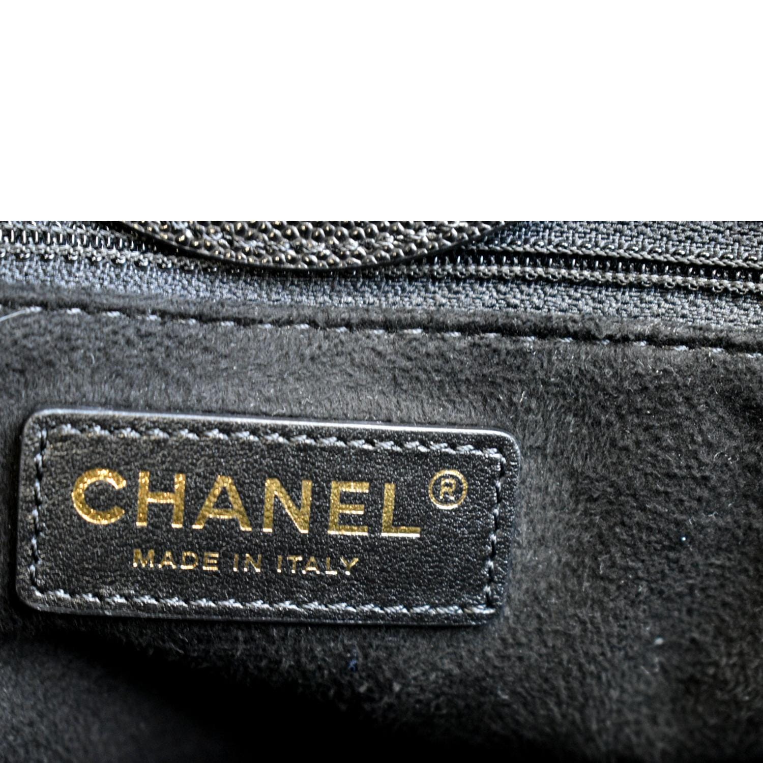 Pre-owned Chanel Deauville Leather Tote In Black