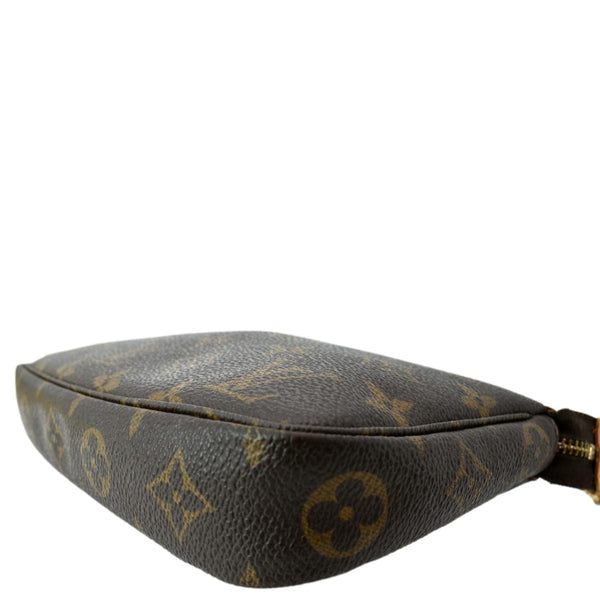 LOUIS VUITTON Monogram Canvas Chain Pochette Brown