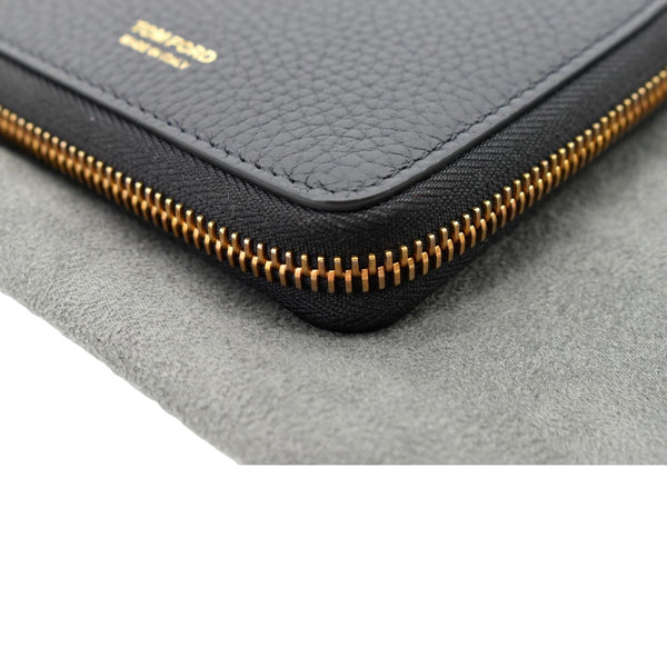 Tom Ford Leather Zip Small Chain Wallet in Black Color - Edge