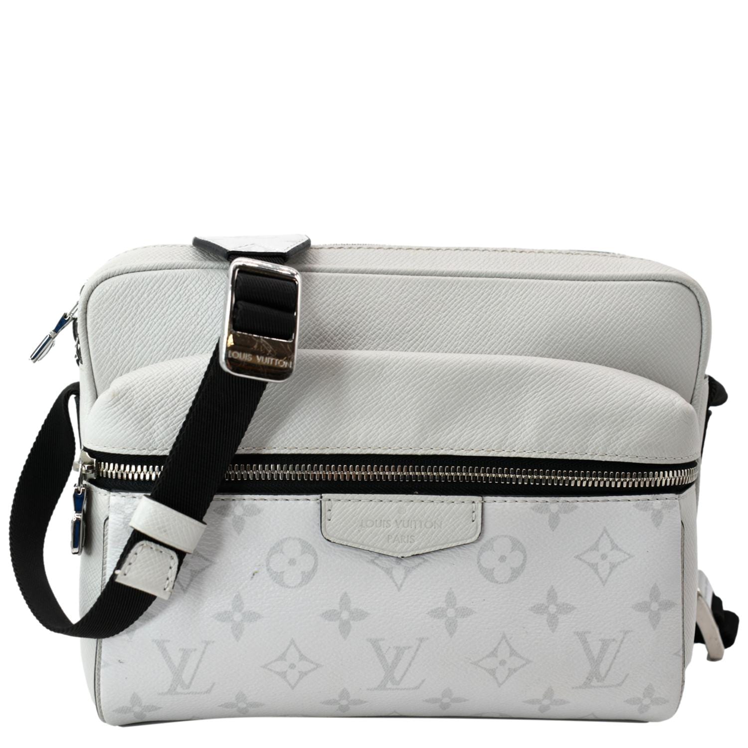 LOUIS VUITTON Outdoor Messenger Monogram Taiga Leather Shoulder Bag which one pocket is included in front side
