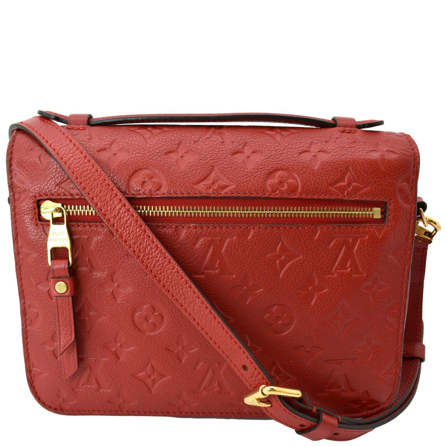 Metis leather crossbody bag Louis Vuitton Red in Leather - 35595668