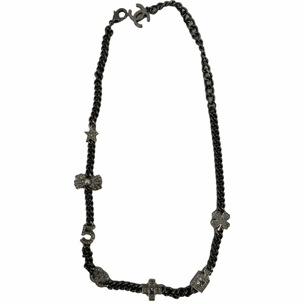 Chanel CC Star Pearl Round Metal Necklace in Silver - Back