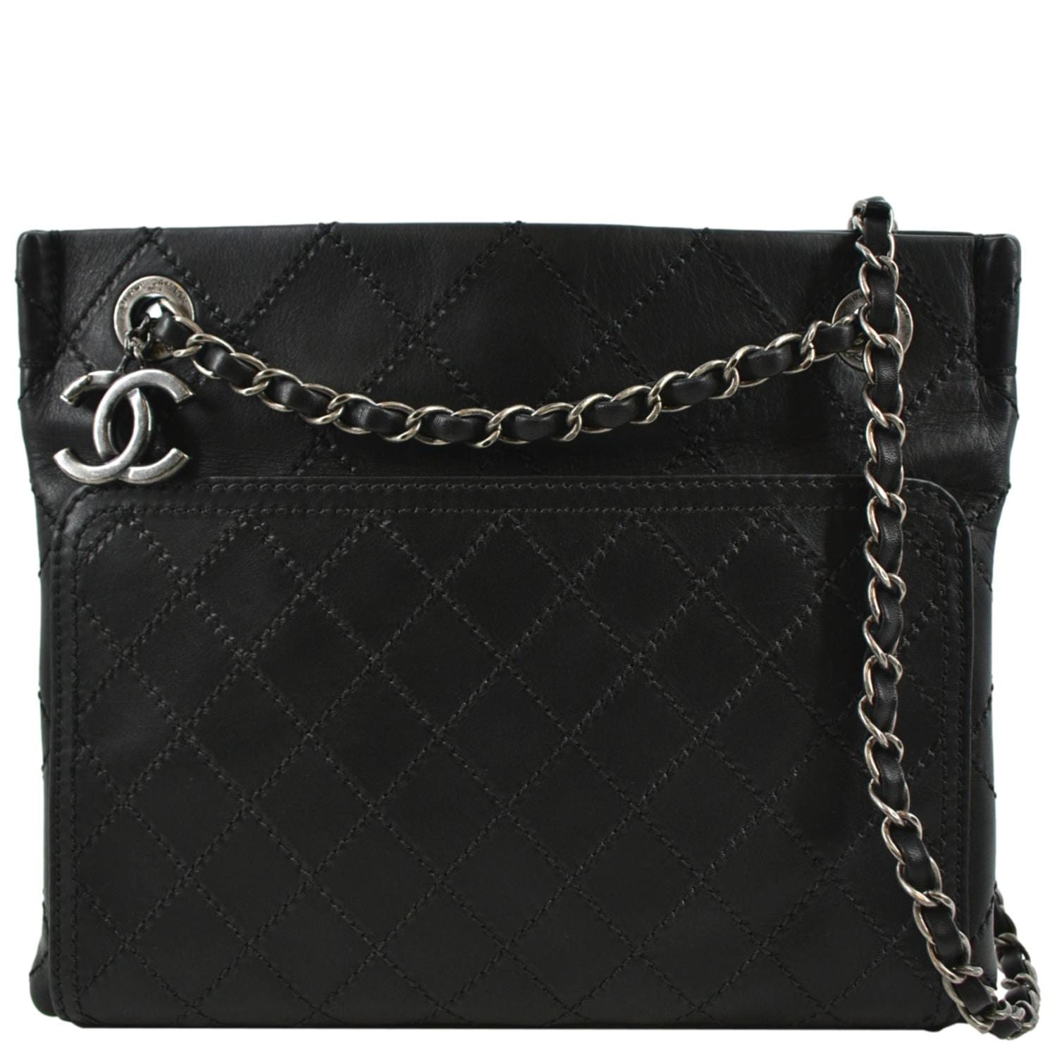 Chanel Stitched CC Pocket Leather Shoulder Bag Black - Front