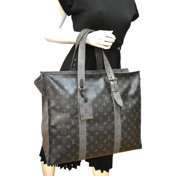 Louis Vuitton Cabas Zippe GM Monogram Eclipse Tote Bag-DDH
