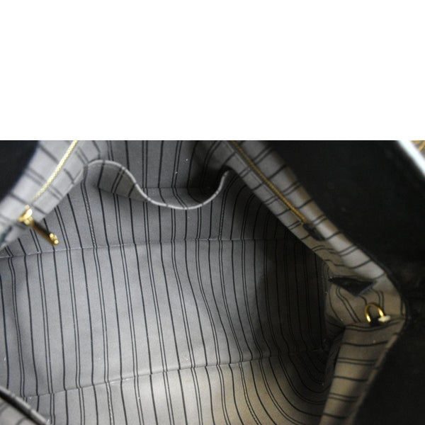 Louis Vuitton Artsy MM Empreinte Leather Hobo Bag Black-Inside