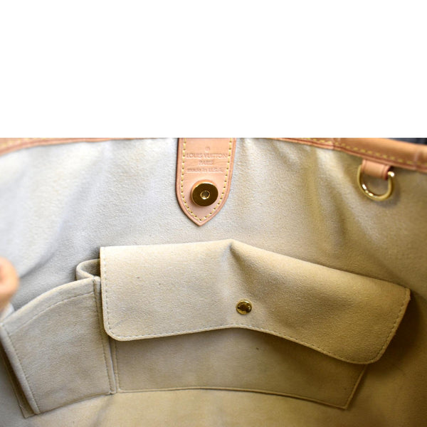 Louis Vuitton Galliera PM Monogram Canvas Shoulder Bag - Inside