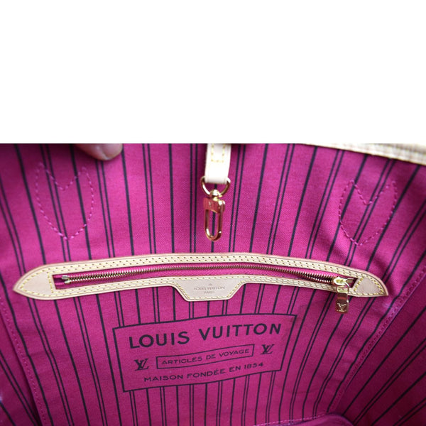 Louis Vuitton Neverfull MM Monogram Canvas Tote Bag - Zip and Monogram