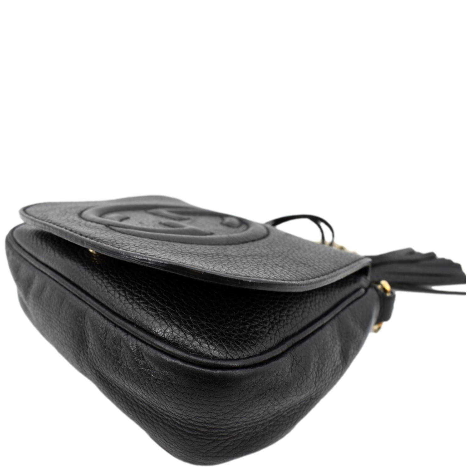 GUCCI GG Soho Pebbled Leather Chain Crossbody Bag Black 323190