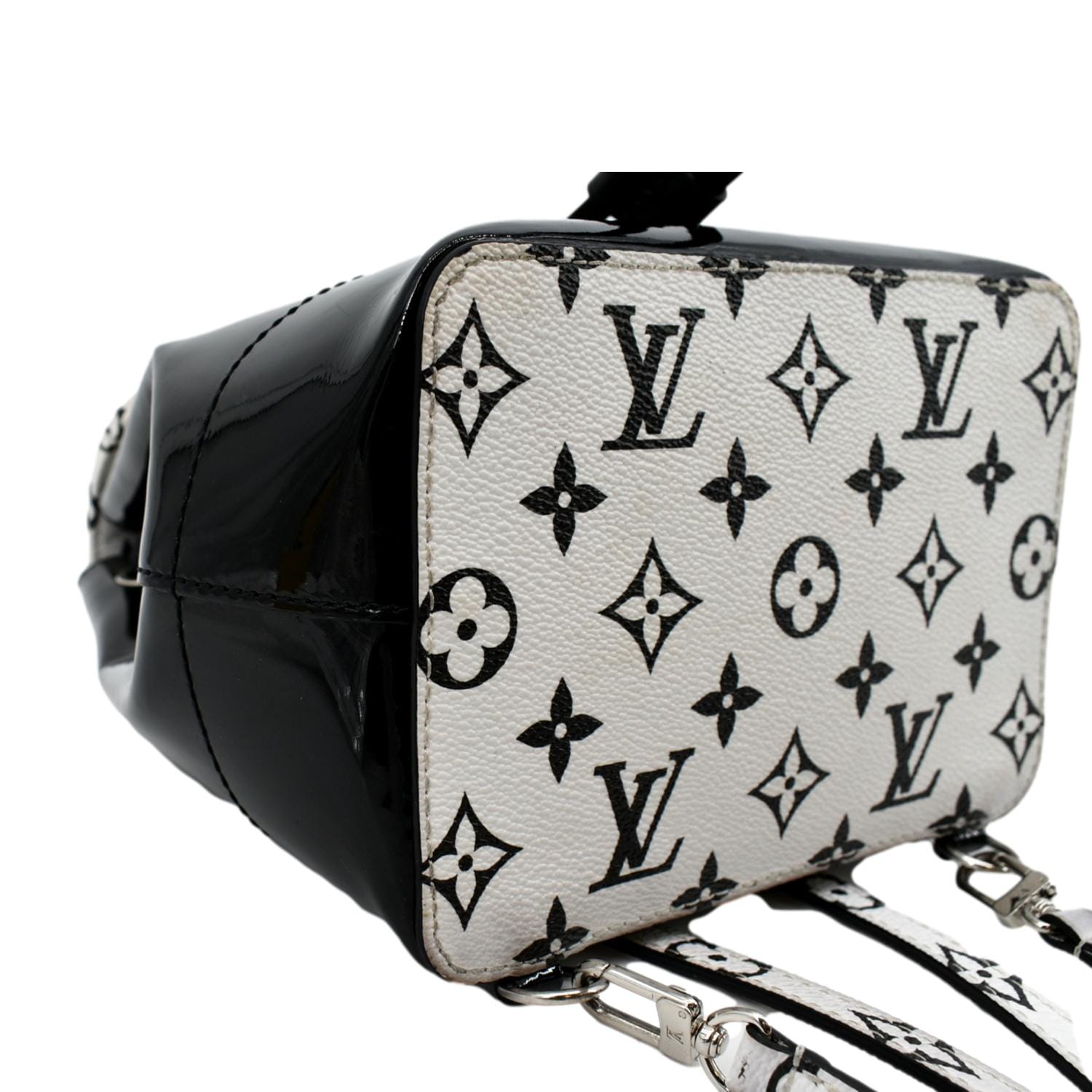 Louis Vuitton Monogram Coated Canvas and Black Vernis Hot Springs