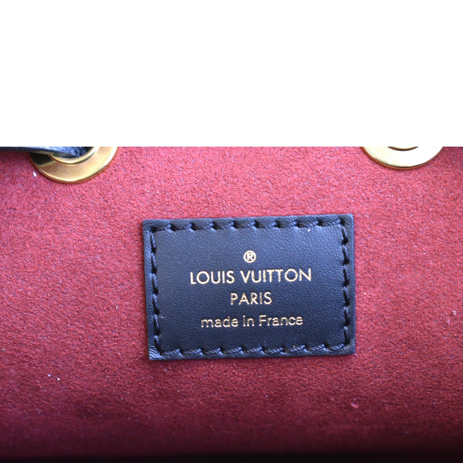 LOUIS VUITTON NeoNoe MM Bicolor Monogram Empreinte Shoulder Bag Cream