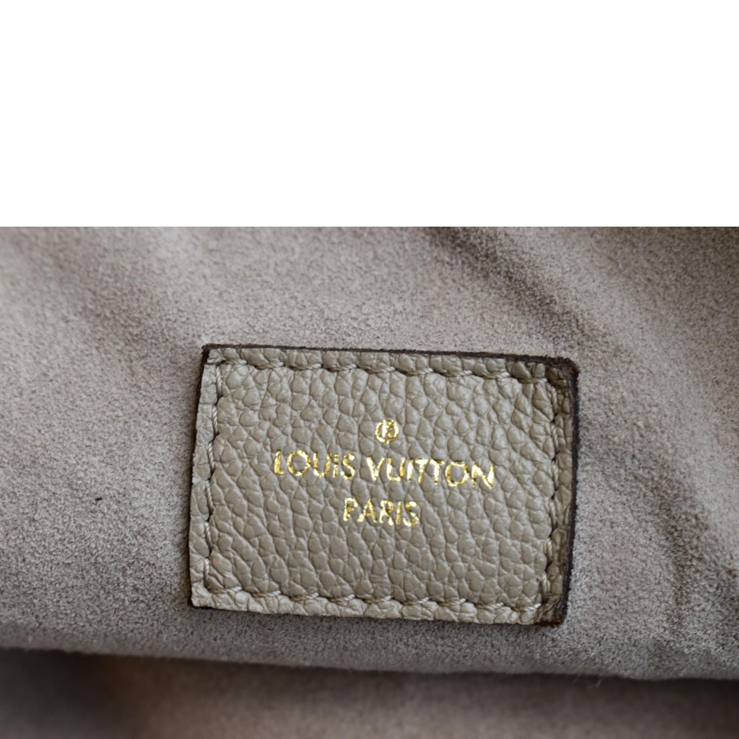 Louis Vuitton MONOGRAM EMPREINTE 2020-21FW Maida Hobo (M45522