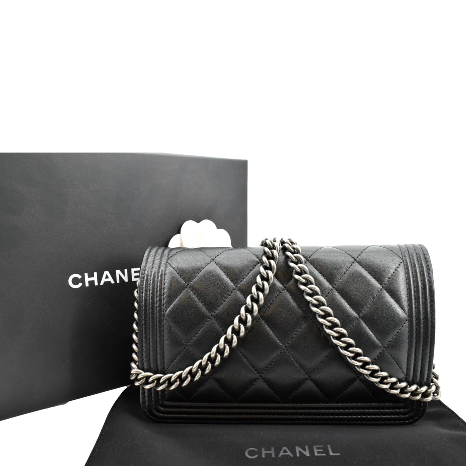 Boy Chanel Clutch Bag Black Leather ref.84968 - Joli Closet