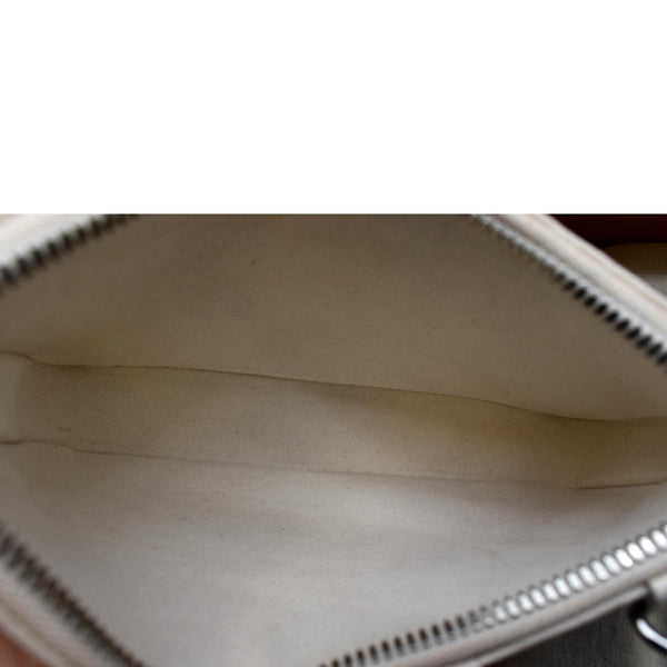 LOUIS VUITTON Easy Pouch On Strap Epi Leather Shoulder Bag Cream