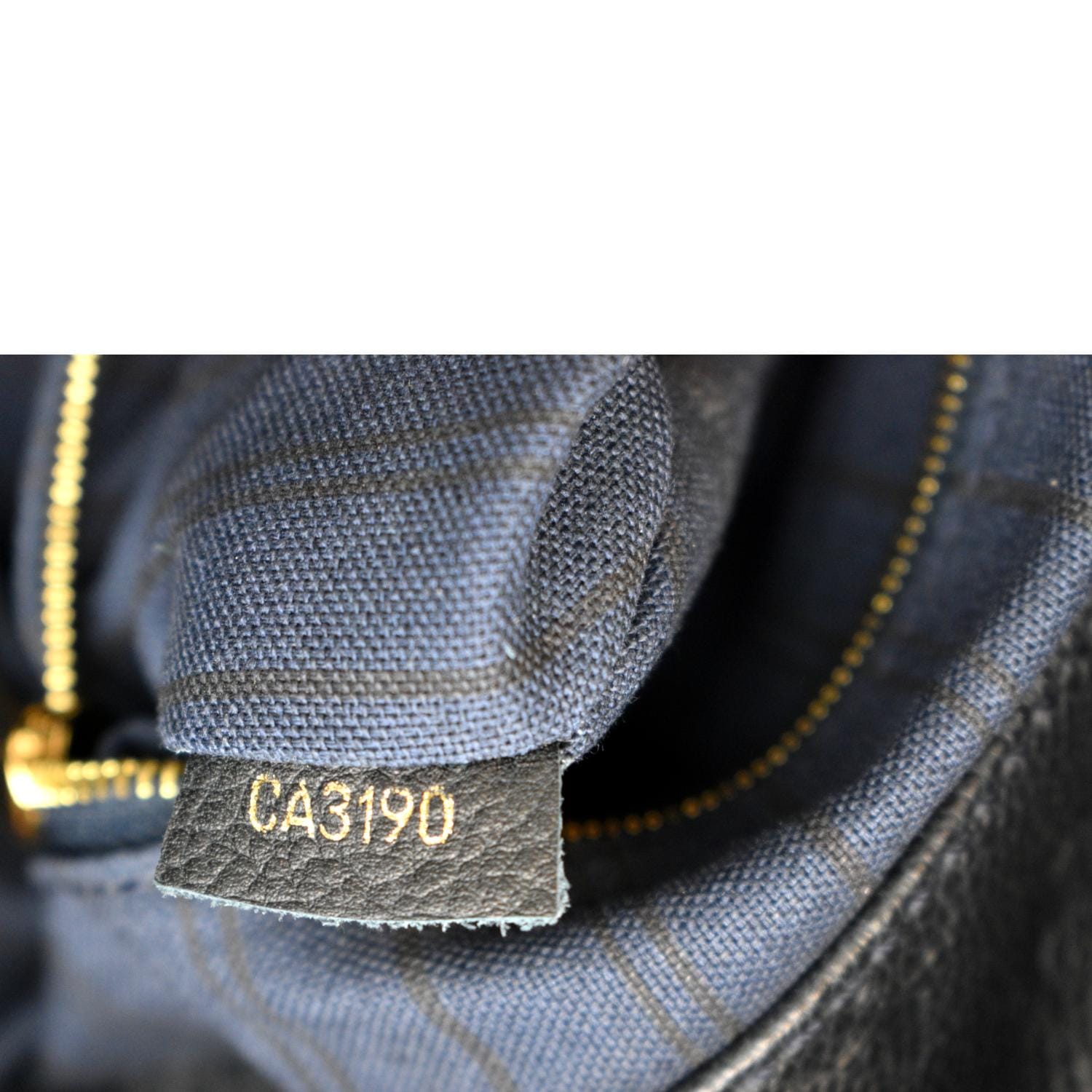 Louis Vuitton Monogram Empreinte Artsy MM - Black Hobos, Handbags -  LOU709052