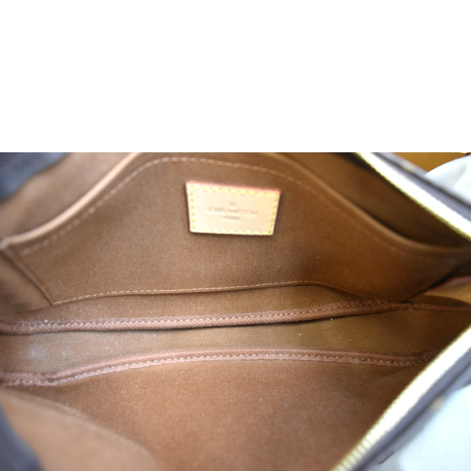 Louis Vuitton Louis Vuitton Pochette Accessoires Cowhide Leather