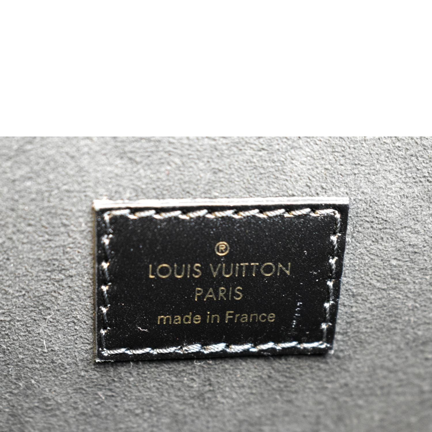 Louis Vuitton Dauphine Shoulder Bag MM Black Epi Leather Noir 