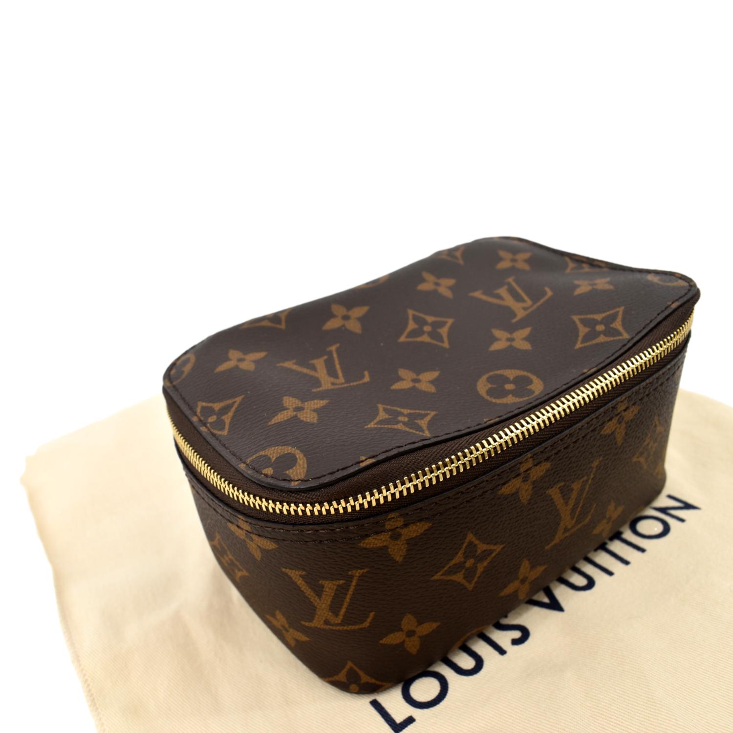 lv toiletry cube