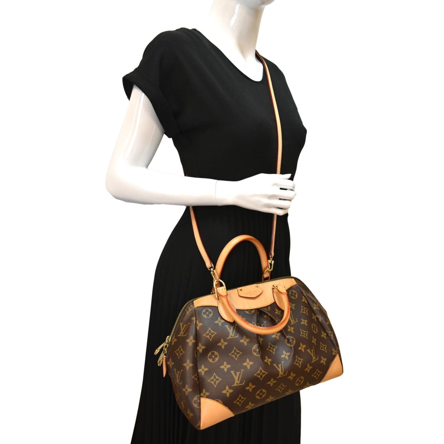 Dior Visor - Louis Vuitton Reverse Monogram Camera Box Bag - Fruity Mini  Dress - Summer Sandals - NYC Street Styl…
