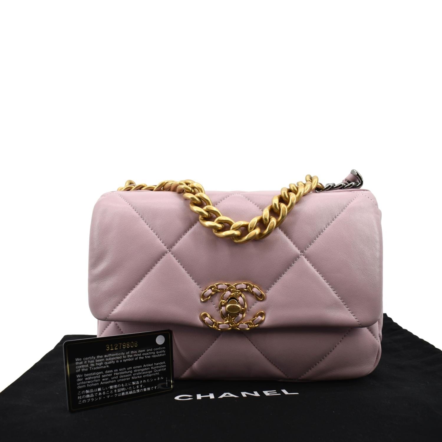 Chanel 19 leather handbag Chanel Pink in Leather - 35946522