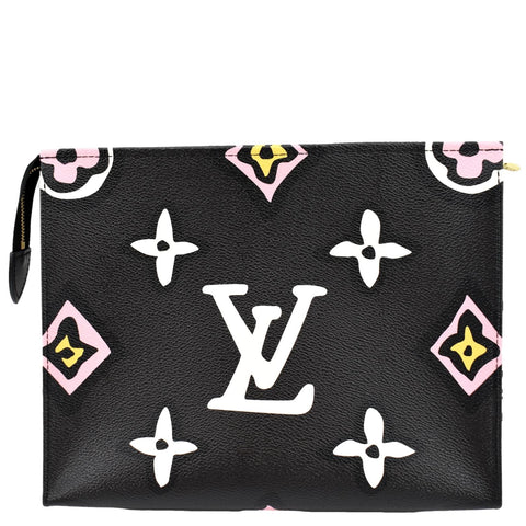 LOUIS VUITTON Wild At Heart Toiletry 26 Monogram Giant Cosmetics Pouch Black