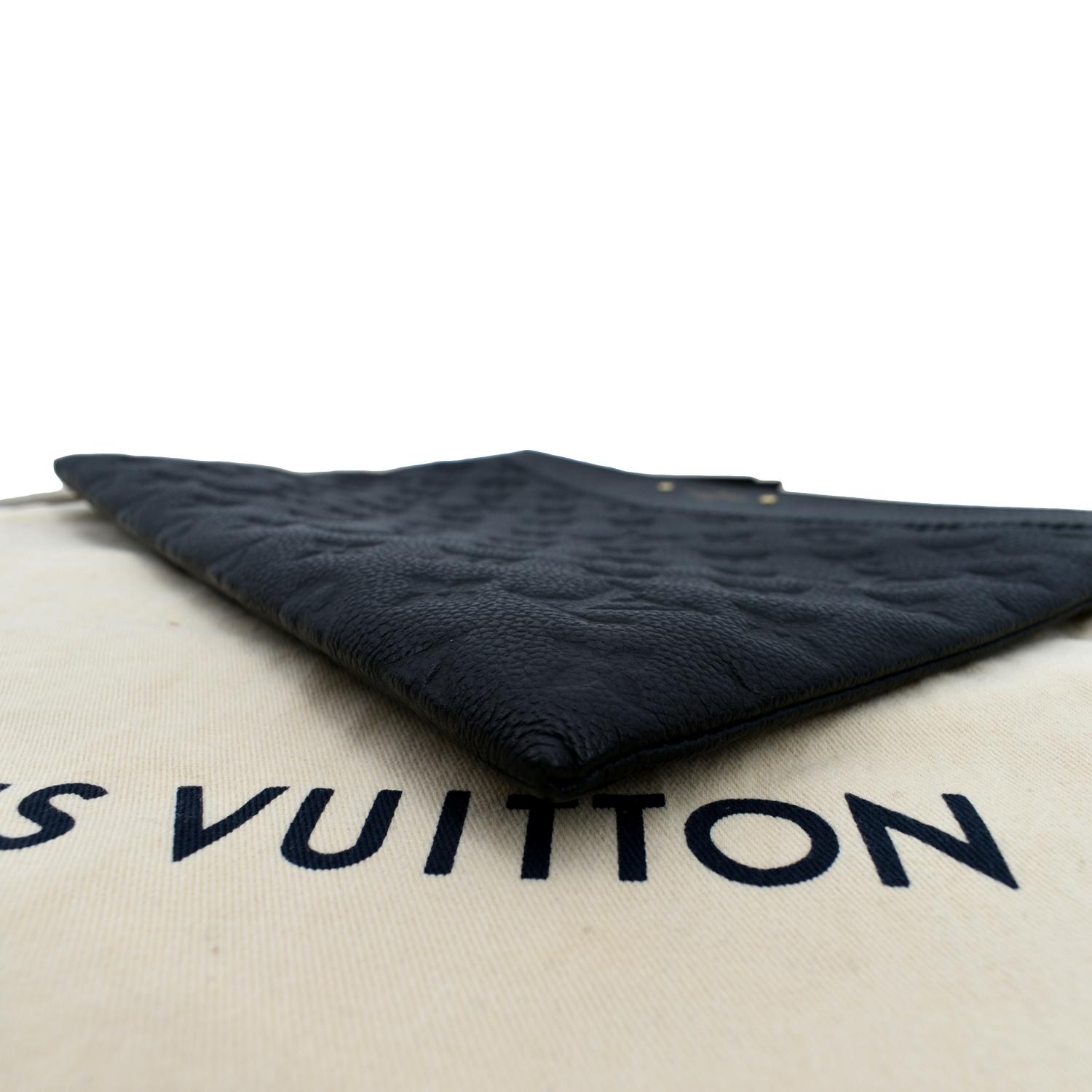 Shop Louis Vuitton MONOGRAM Daily Pouch Noir by CHARIOTLONDON