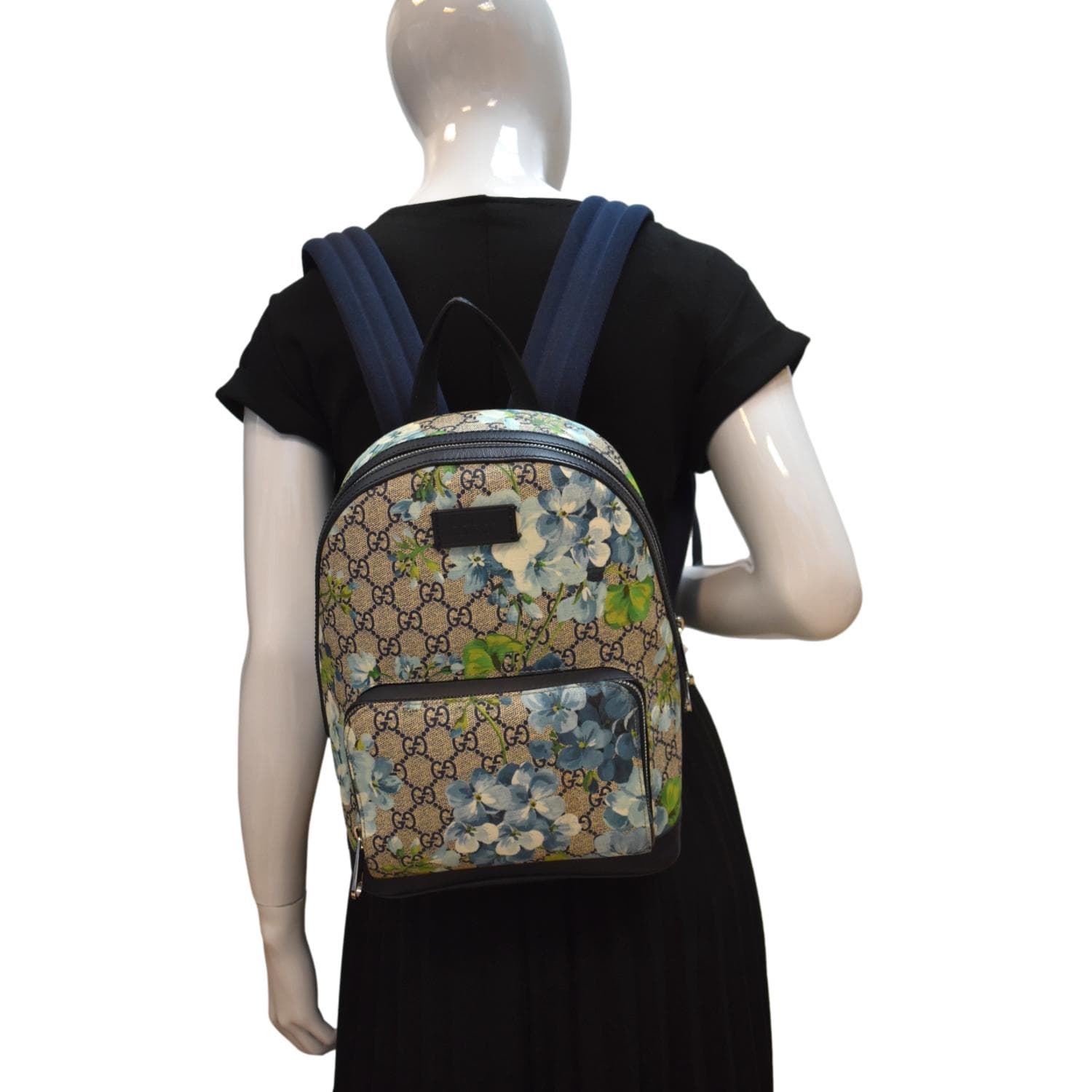 gucci mini backpack women& 39 Pre Loved Gg Marmont This small version is faithful to the brands DNA Ophidia mini backpack in beige