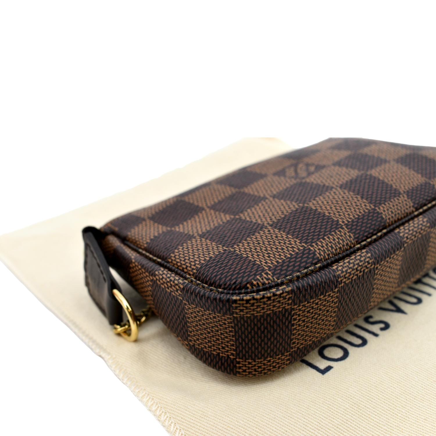 Finally caved and bought the LV Mini Pochette Accessoires🩷 : r