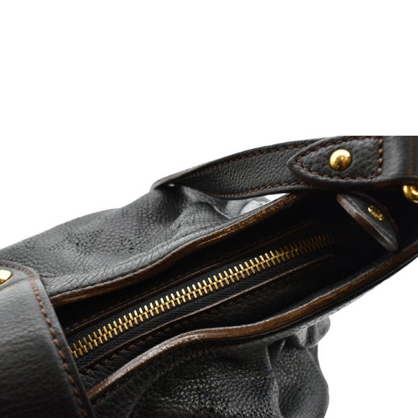 Louis Vuitton Mahina Leather Shoulder Bag in Black - Zip