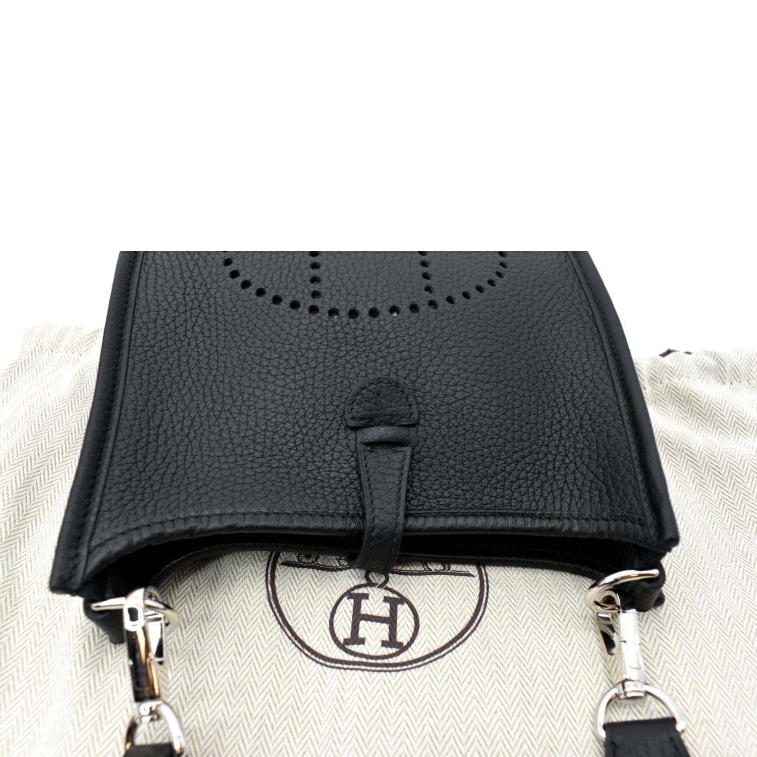 Evelyne leather crossbody bag Hermès Black in Leather - 34189572