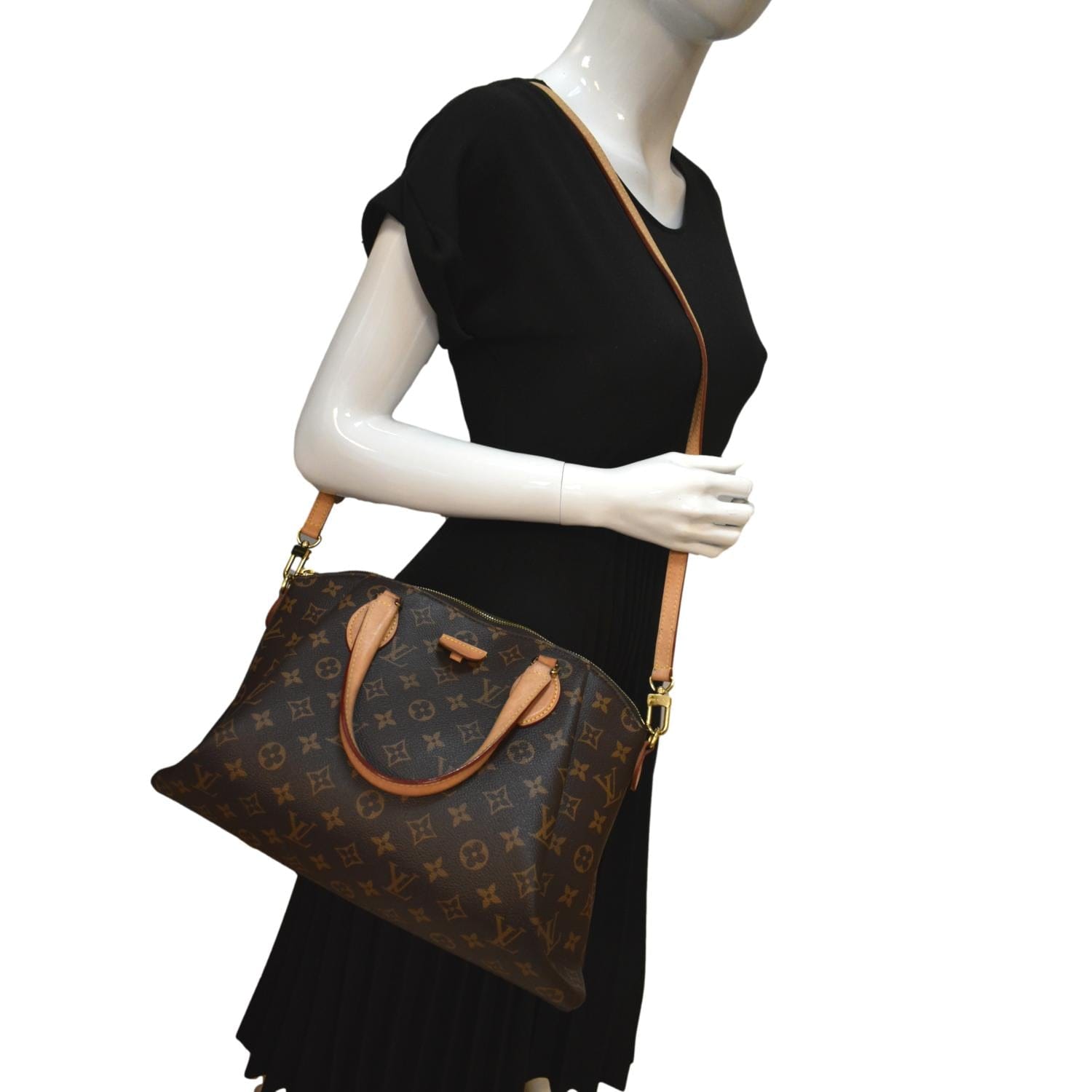 Shop Louis Vuitton Women's Shoulder Bags