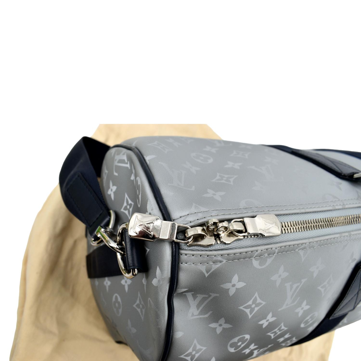 Louis Vuitton Monogram Canvas Keepall Bandouliere 50 Luggage Bag 