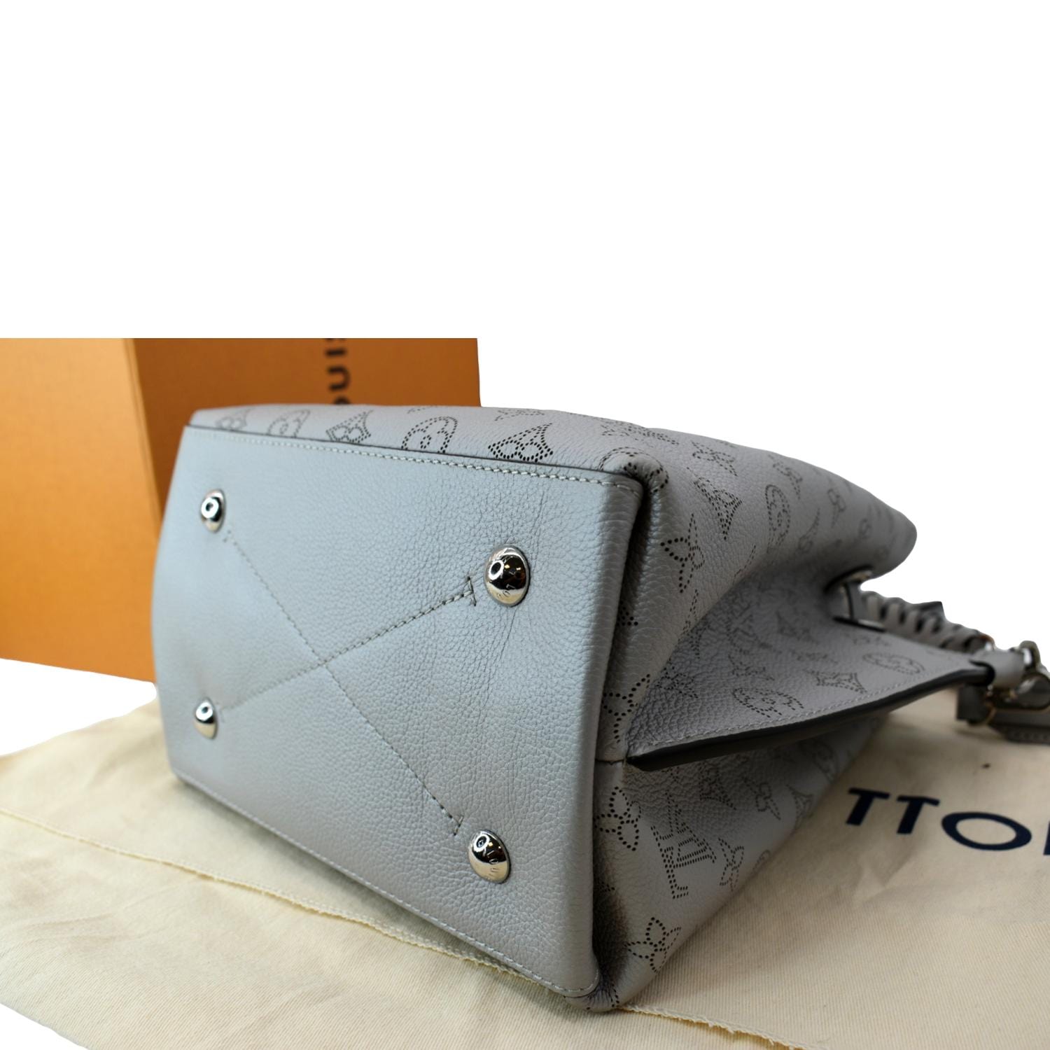 LOUIS VUITTON Muria Mahina Perforated Leather Crossbody Bag Vert