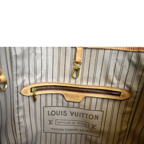 LOUIS VUITTON Neverfull MM Monogram Canvas Tote Bag Brown