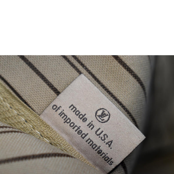 LOUIS VUITTON Neverfull MM Monogram Canvas Tote Bag Brown