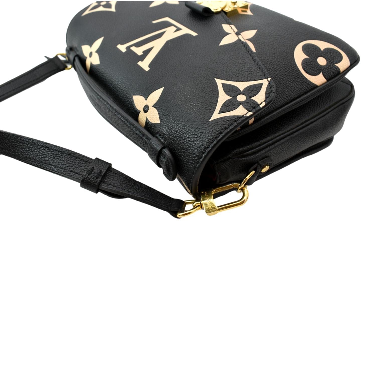 LOUIS VUITTON Metis Pochette Bicolor Empreinte Leather Crossbody Bag B