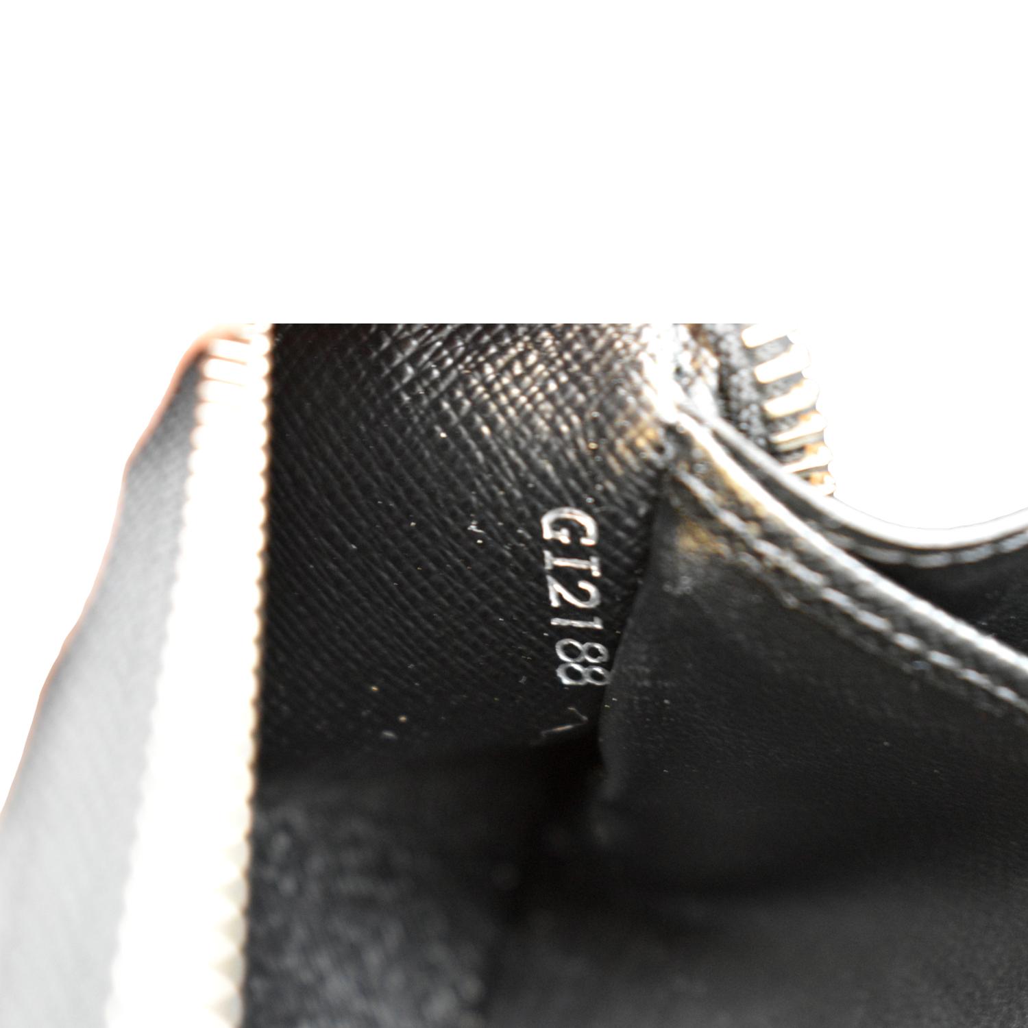 Louis Vuitton Black EPI Leather Zippy Wallet