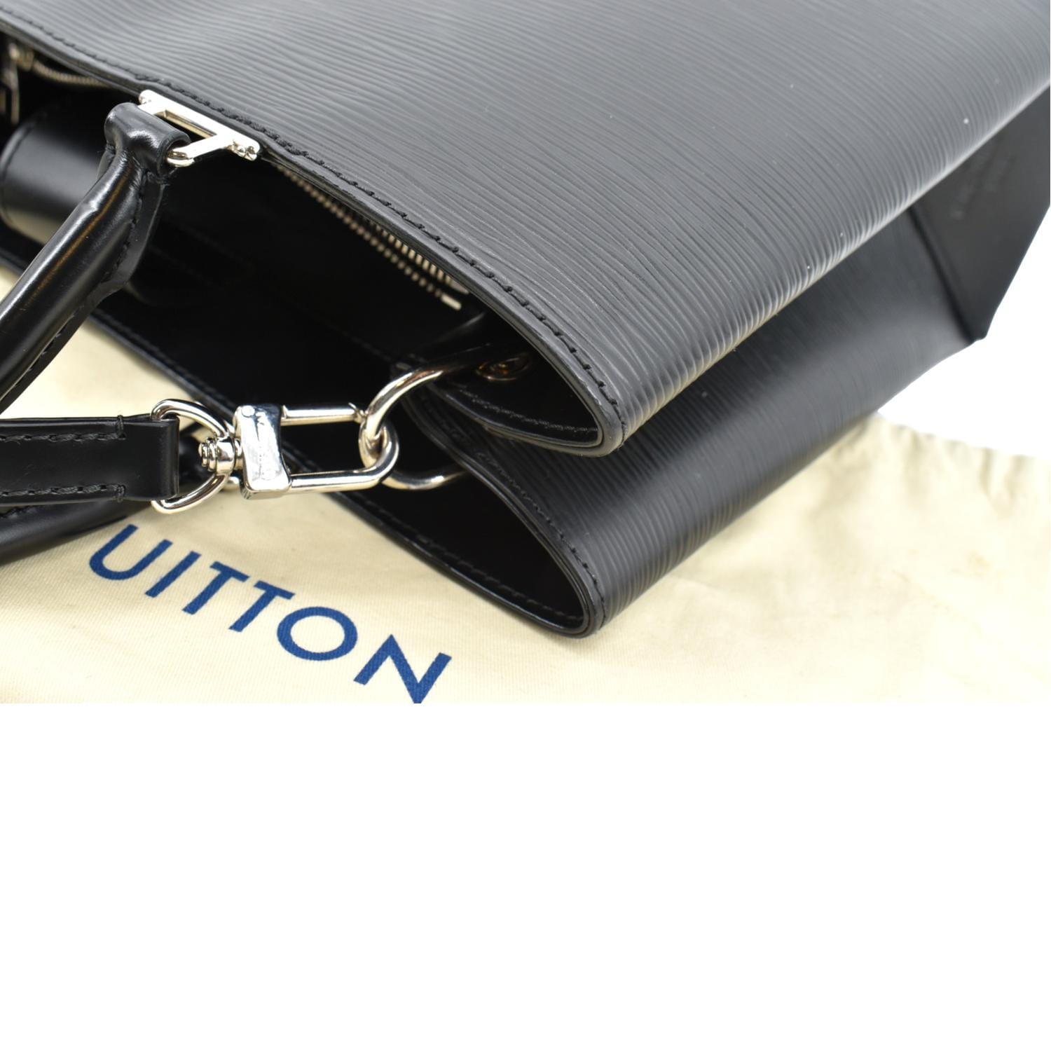 Louis Vuitton BRAND NEW Kleber bag