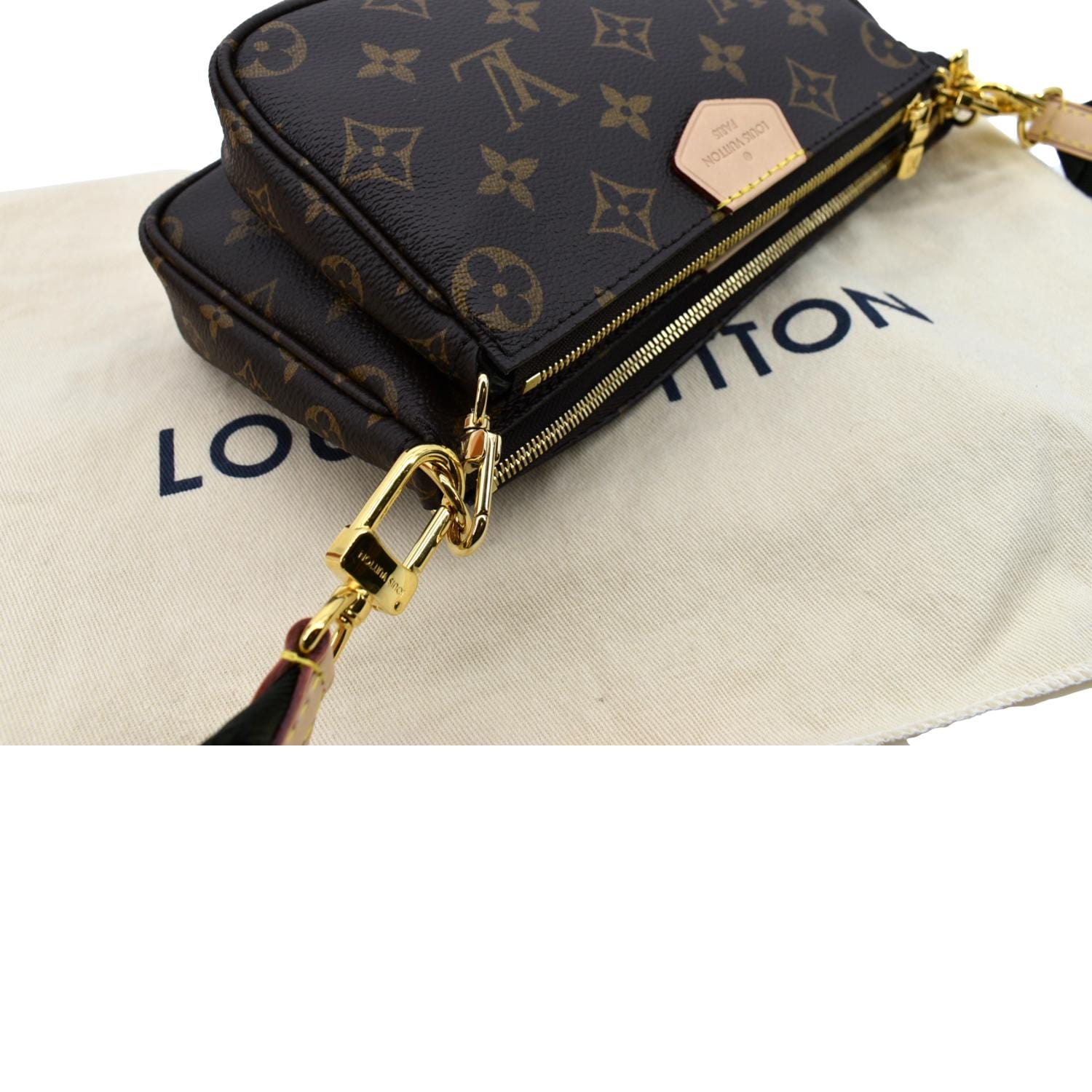 Louis Vuitton Monogram Pochette Accessories - Brown Shoulder Bags, Handbags  - LOU774406