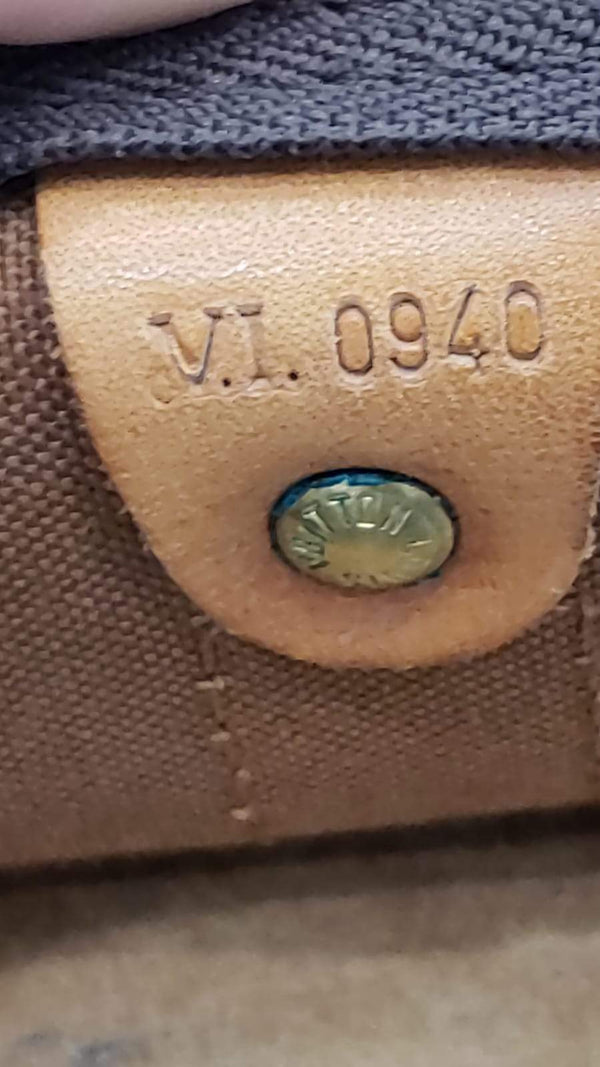 LOUIS VUITTON Keepall Bandouliere 55 Monogram Canvas Travel Bag Brown