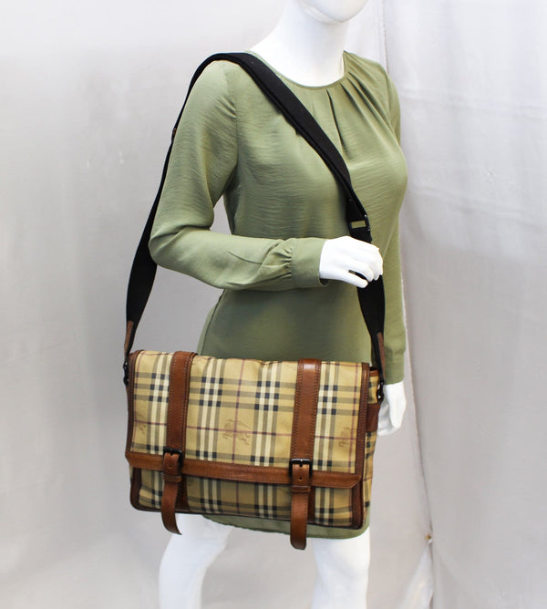 Burberry Messenger Bag Check Travel Bag - on Mannequin 