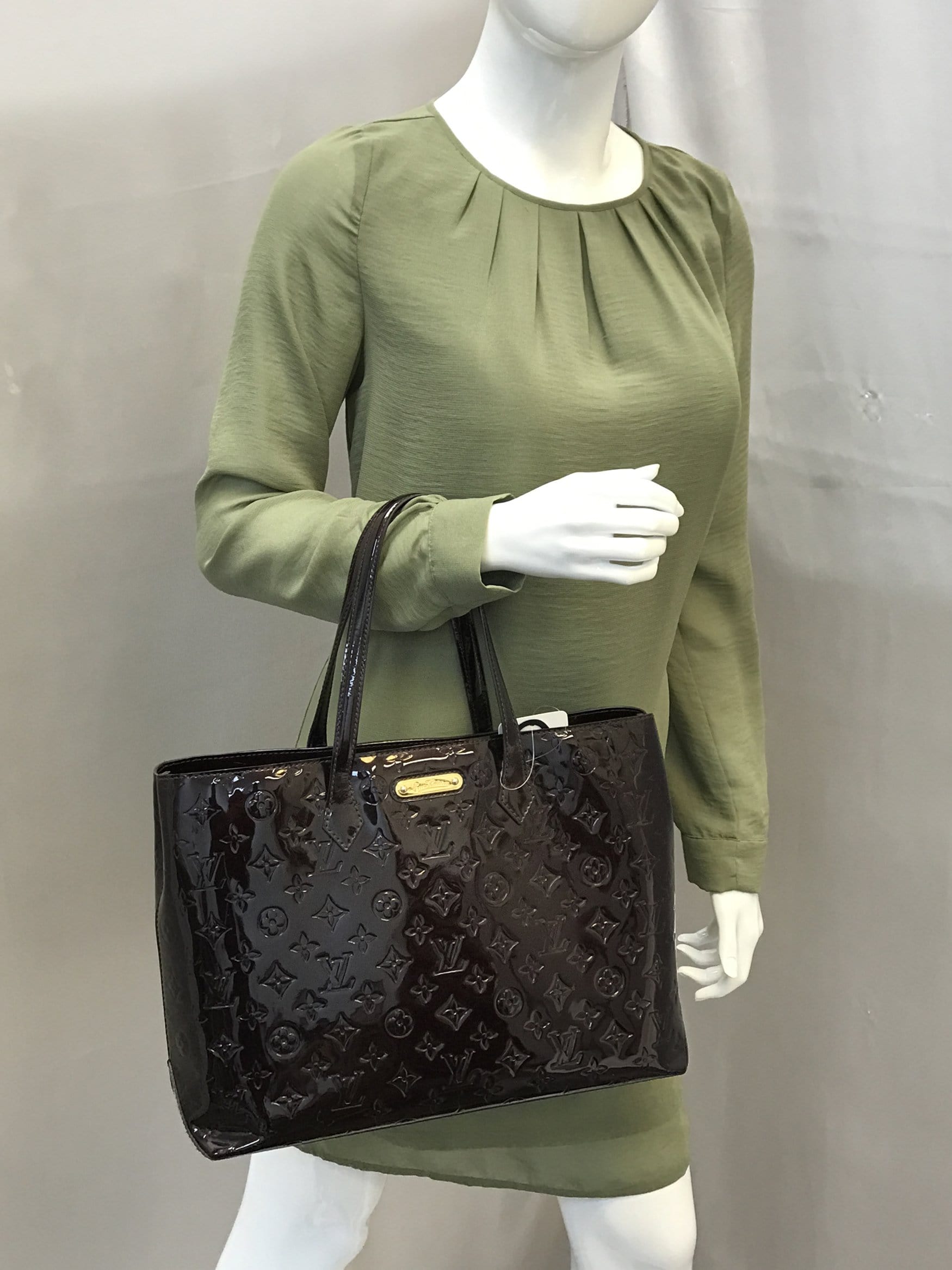 Louis Vuitton Monogram Vernis Wilshire MM - Black Totes, Handbags