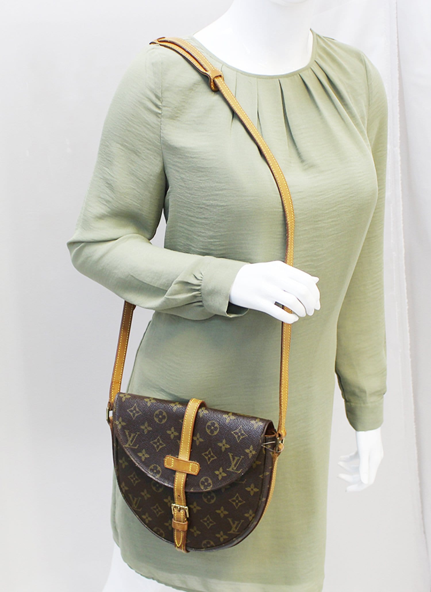 Louis Vuitton Monogram Chantilly MM Shoulder CrossBody Bag M51233  R1688AR408.3