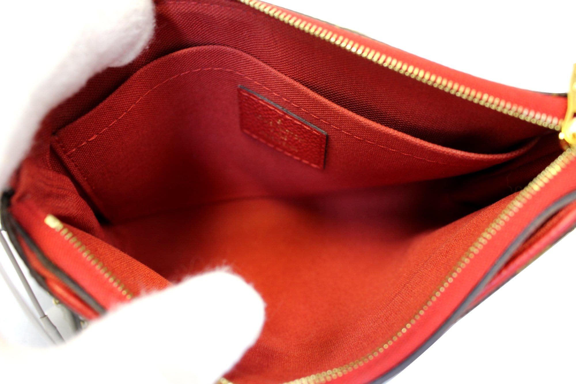 Womens Designer Louis Vuitton Pallas Clutch Crossbody Bag at