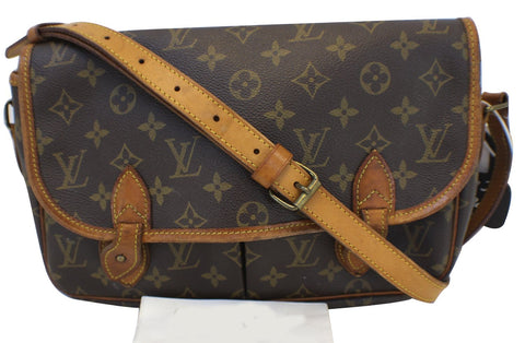 LOUIS VUITTON Monogram Gibeciere MM Messenger Bag
