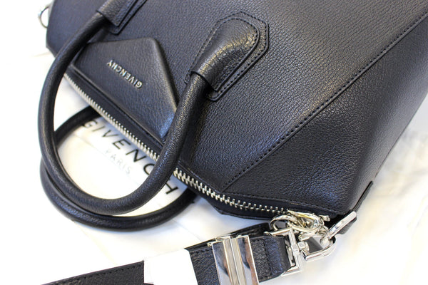 GIVENCHY Large Black Leather Antigona Shoulder Bag