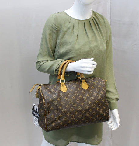 LOUIS VUITTON Monogram Speedy 30 Handbag