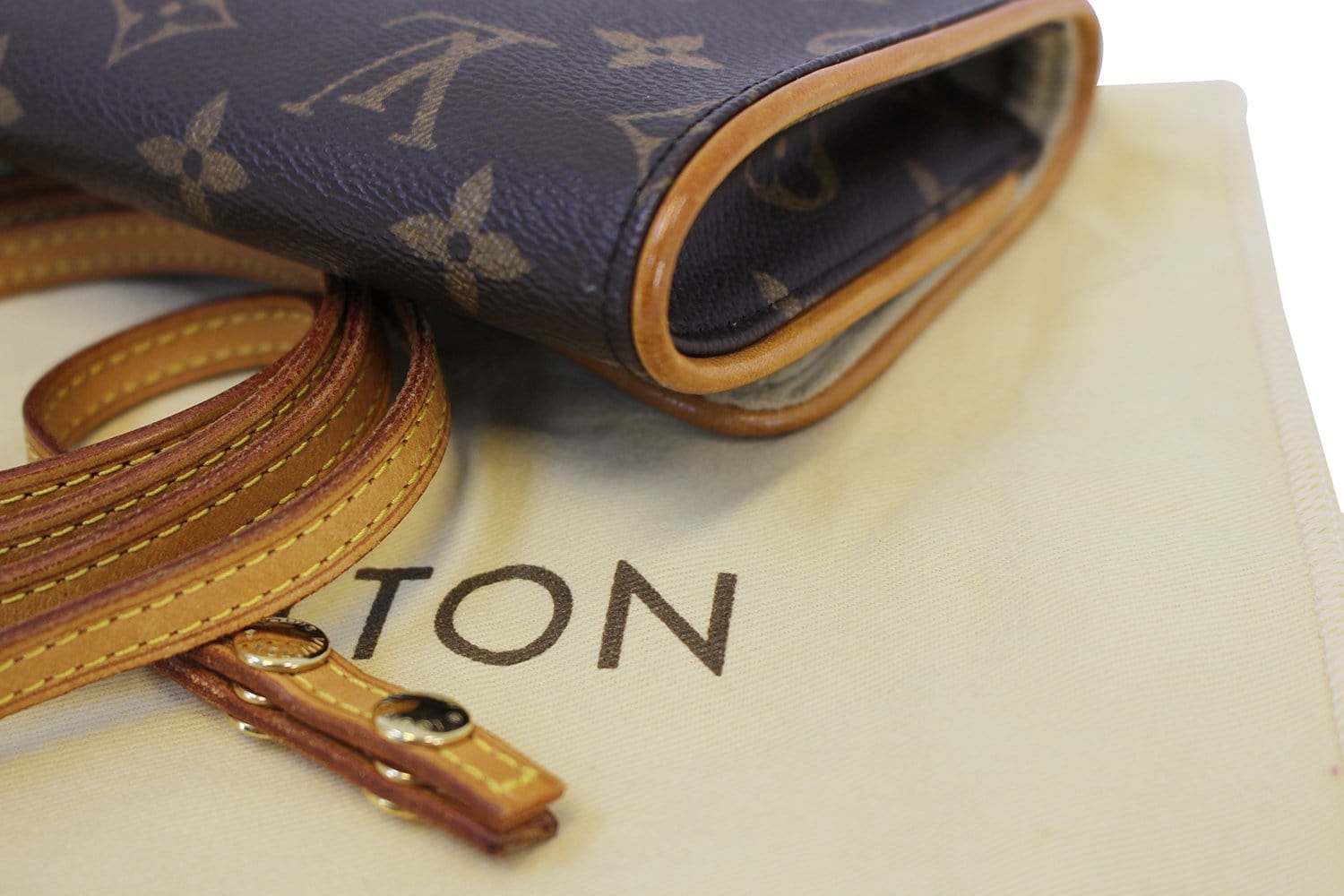 Louis Vuitton Monogram Pochette Twin GM Entrupy Authenticated
