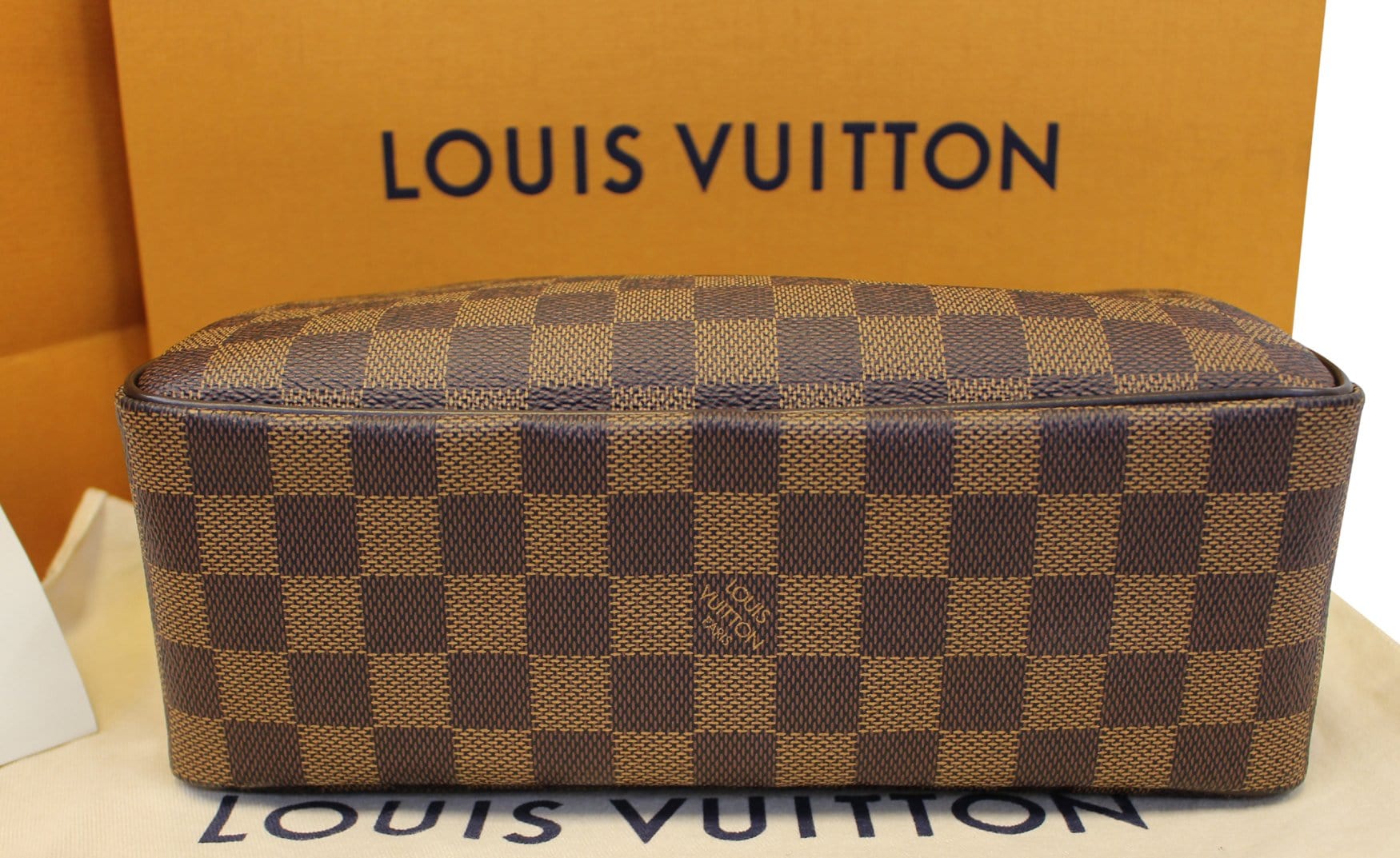 Louis Vuitton Ultra Rare Special Order Damier Ebene Toiletry Pouch 19 Poche  121l For Sale at 1stDibs
