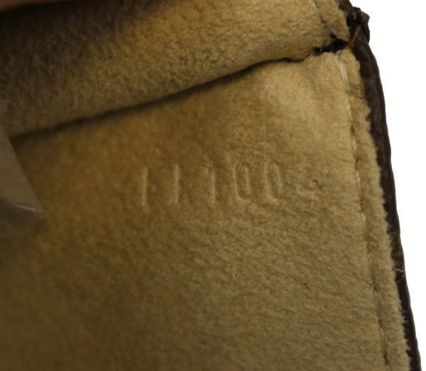 LOUIS VUITTON Monogram Canvas Pochette Florentine Bag